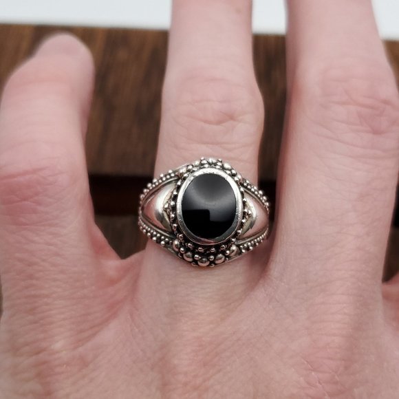 Size 6 925 Sterling Silver Quality Fancy Black Onyx Inlay Ring - Picture 1 of 8
